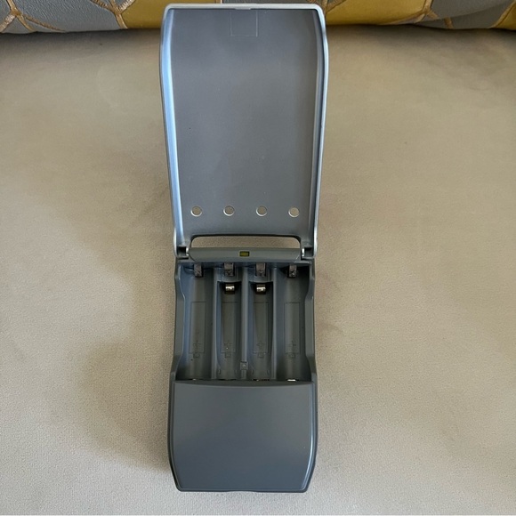 Sony Sony Cycle Energy BCG-34HC Battery Charger AA or AAA universal Power Plug - Picture 2 of 7